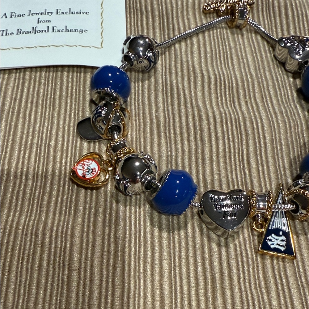 The Bradford Exchange Blue and Silver New York Yankees #1 Fan Charm Bracelet - Picture 8 of 12